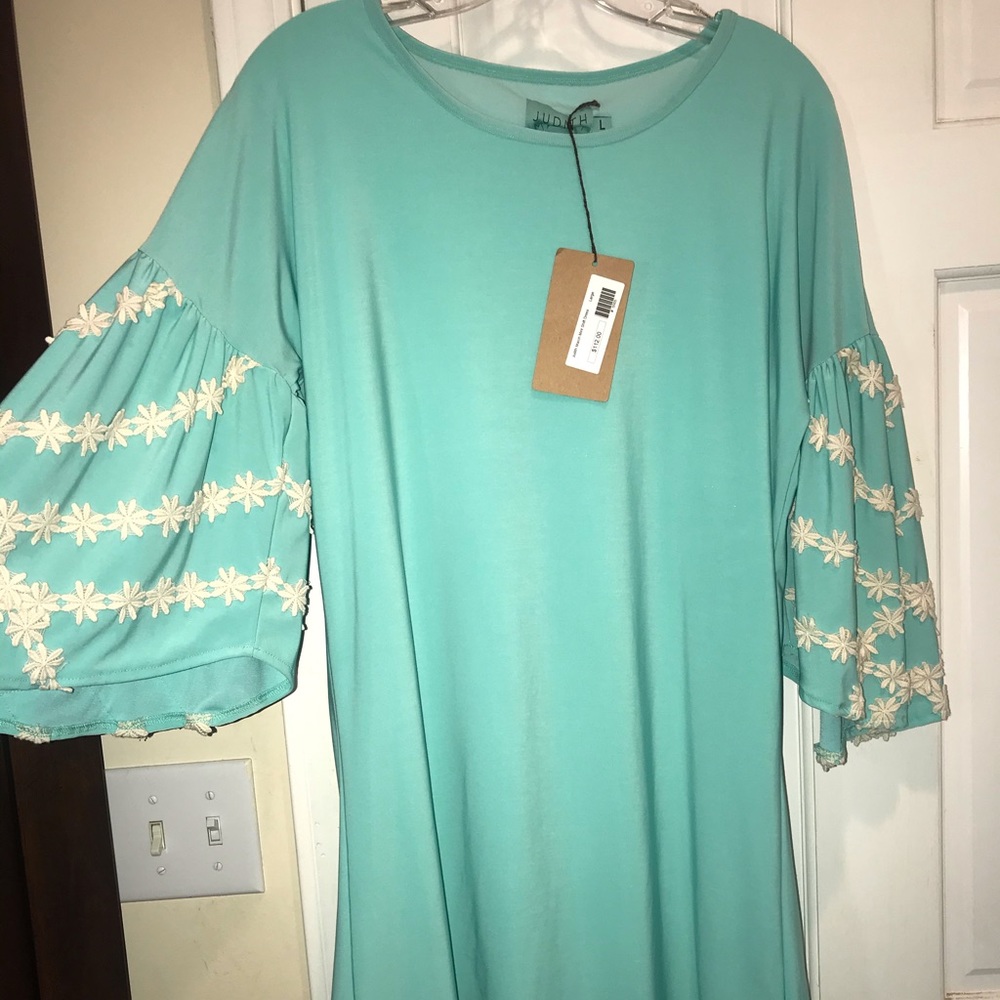 Turquoise dress 👗